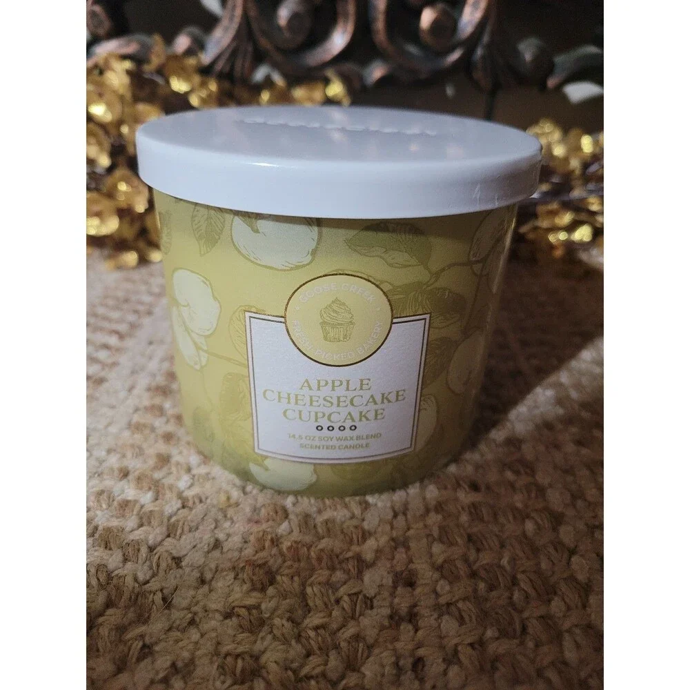 Apple Cheesecake Cupcake - Goose Creek 3-wick Candle